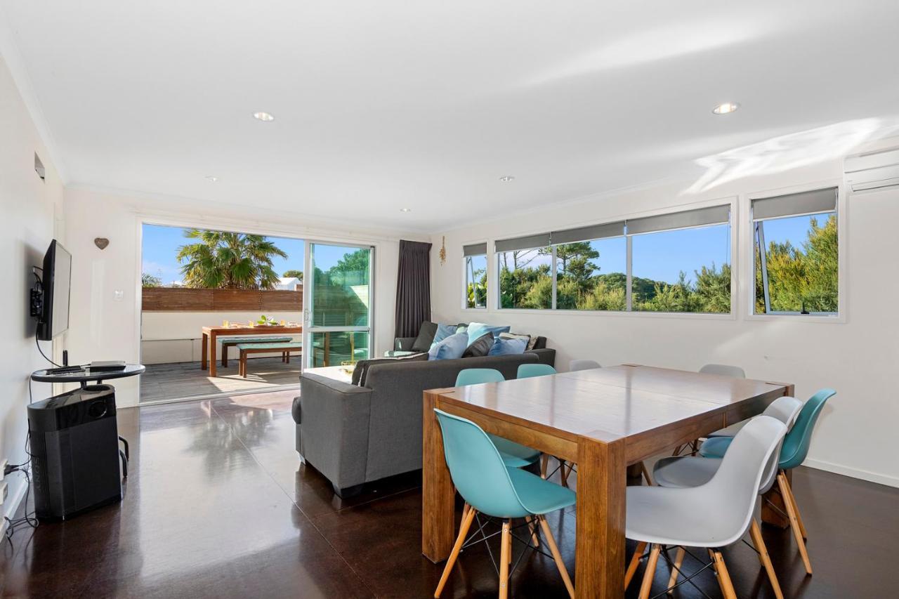 The Nautical Bach - Mangawhai Heads Holiday Home エクステリア 写真