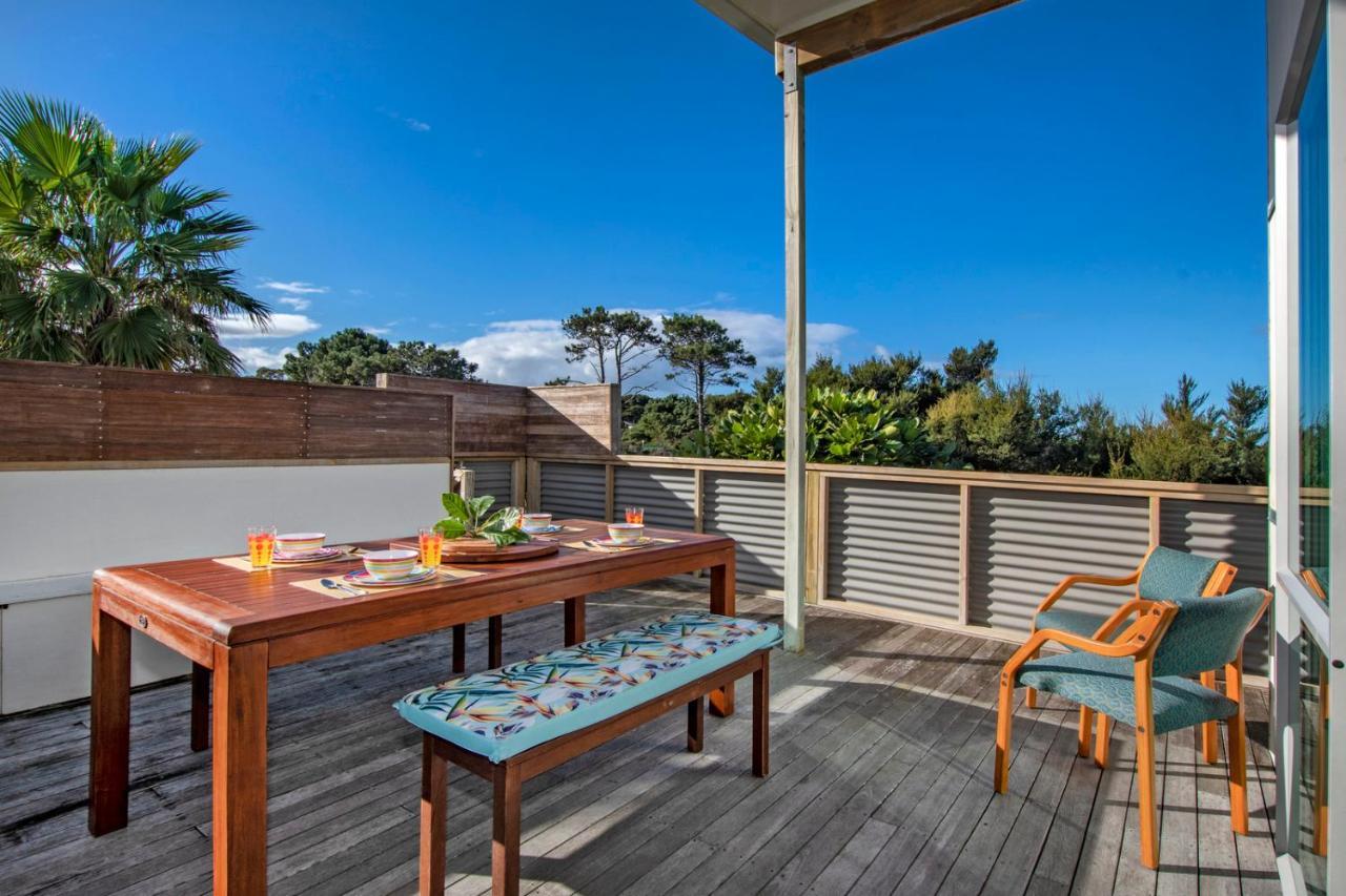The Nautical Bach - Mangawhai Heads Holiday Home エクステリア 写真